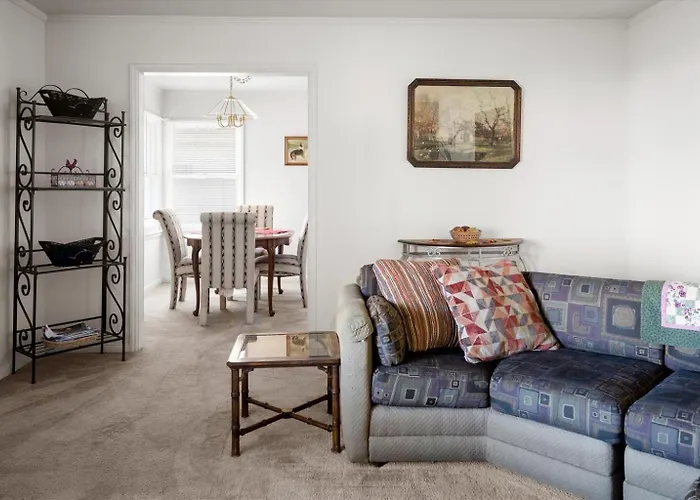Charming 2-br Backyard Views Holiday home Mesa