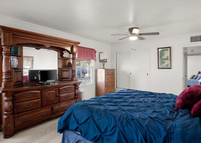 Charming 2-br Backyard Views * Mesa